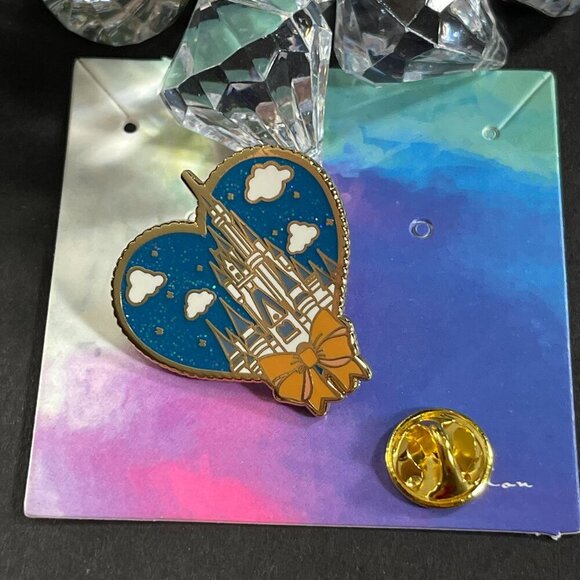 Cinderella Castle Lapel Pin Princess Heart Bow Brooch Badge Jewelry Accessories - Picture 2 of 10